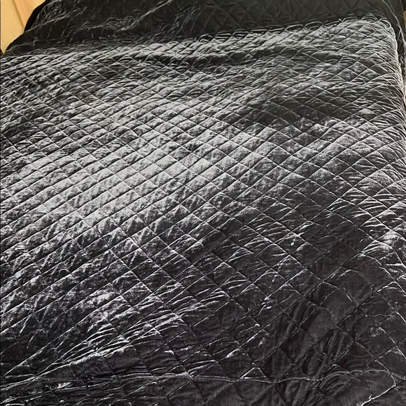 Luxurious teal  Velvet Quilt - Picture 1 of 3